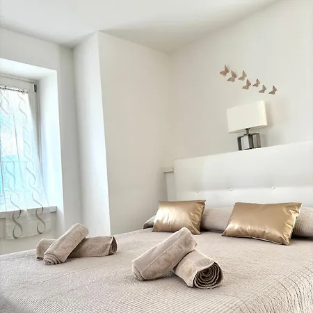 Lilla Apartment *